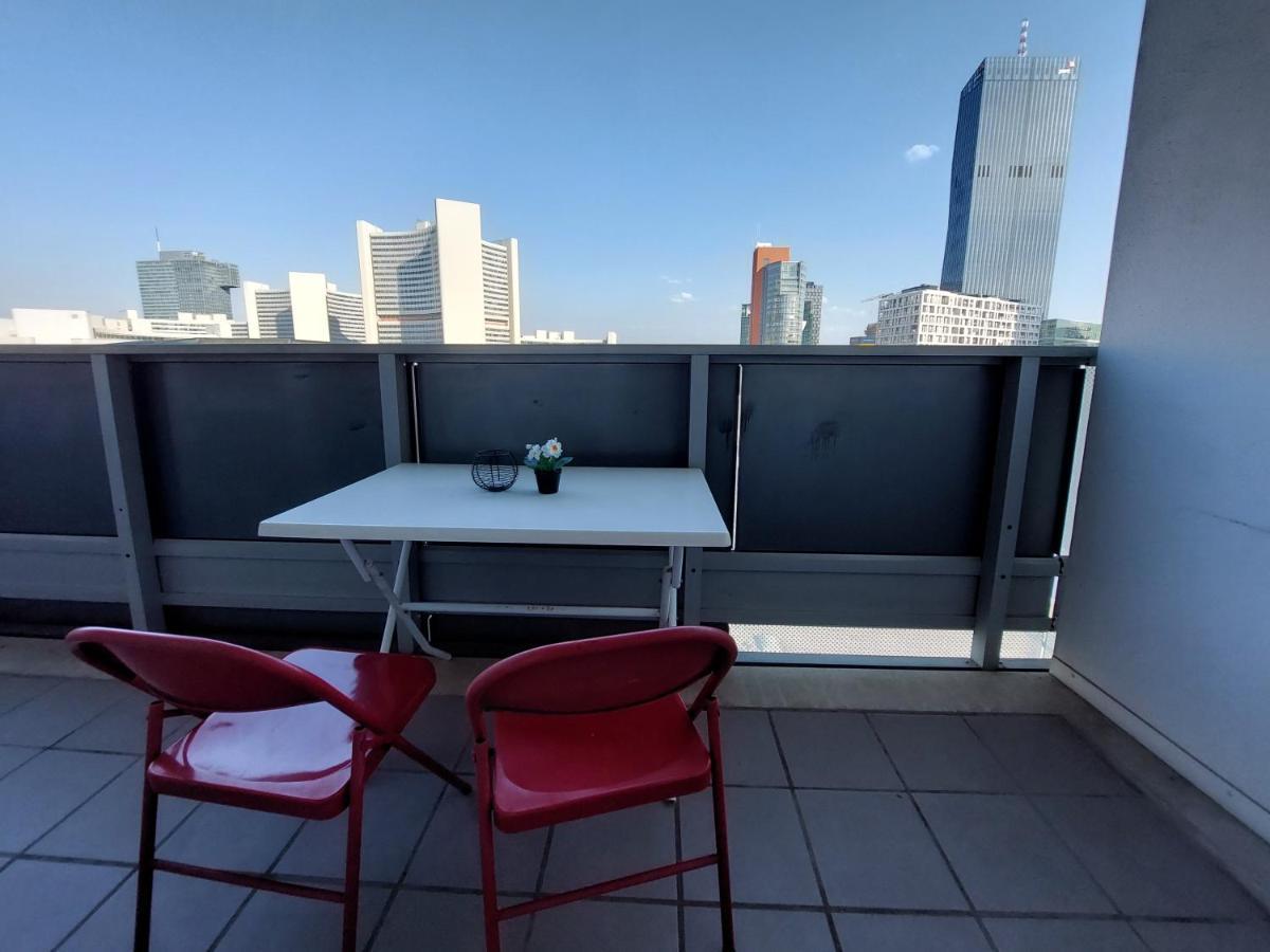 Tower Apartment With Private Terrace Next To Uno Βιέννη Εξωτερικό φωτογραφία