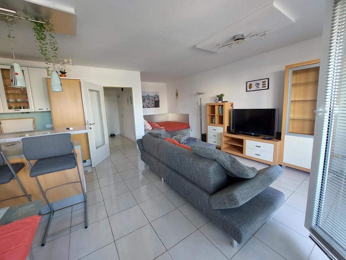 Tower Apartment With Private Terrace Next To Uno Βιέννη Εξωτερικό φωτογραφία
